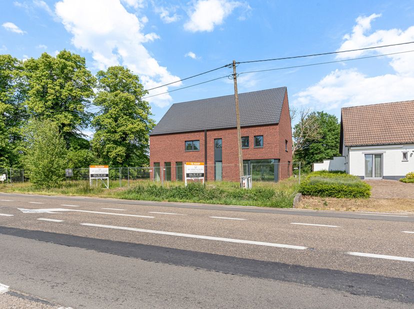 Huis te koop
                    in 2431 Veerle