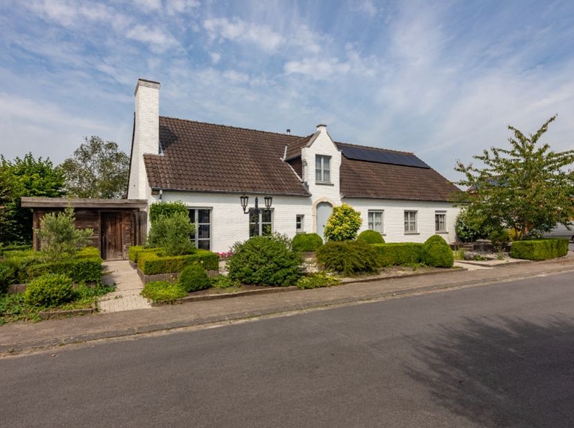 Maison à vendre
                    à 8880 Sint-Eloois-Winkel
