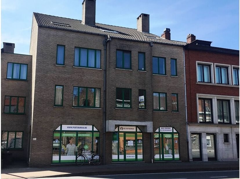 Appartement à louer
                    à 8200 Sint-Andries