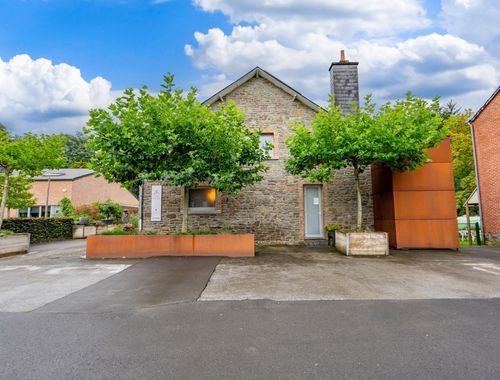                                         Bâtiment commercial à vendre à Marche-en-Famenne, € 550.000
