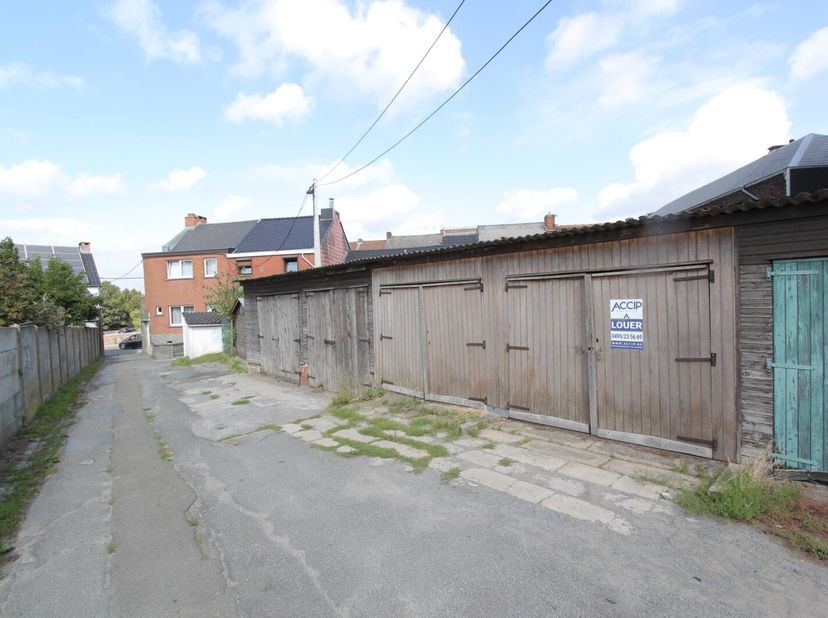 Garage te koop
                    in 7100 La Louviere