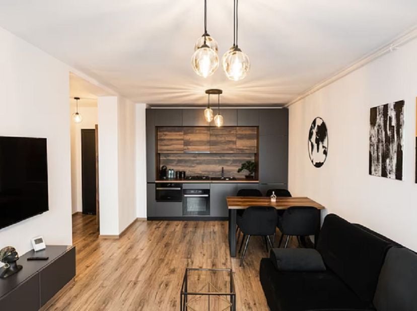 Modern, volledig gemeubileerd appartement gelegen in een aangename wijk van Evere, vlakbij Brussel.