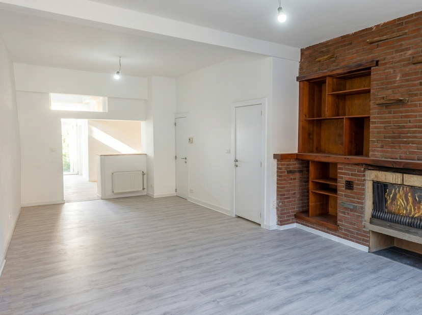 Tomberg (Sint-Lambrechts-Woluwe): Prachtige huis (3 slpk+bureau) – 1ste bewoning

Schitterende wonin