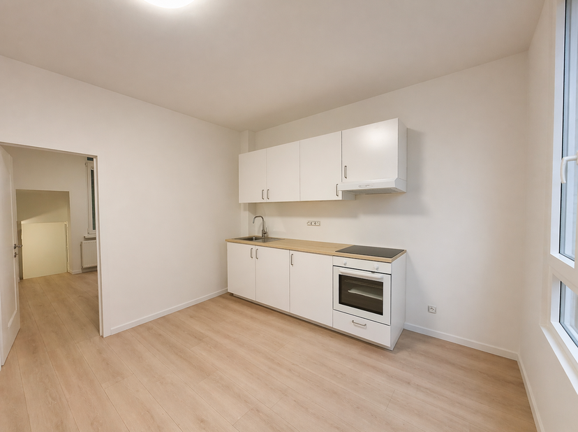 Jan De Laetstraat 23, 2140 Borgerhout – Volledig gerenoveerd appartement te huur op de 1ste verdiepi