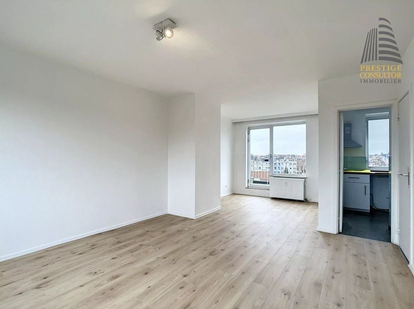 MOLENBEEK - REF: 87013811 - PRACHTIGE PENTHOUSE-STUDIO MET TERRAS OP HET ZUIDWESTEN!!!
Dit prachtige