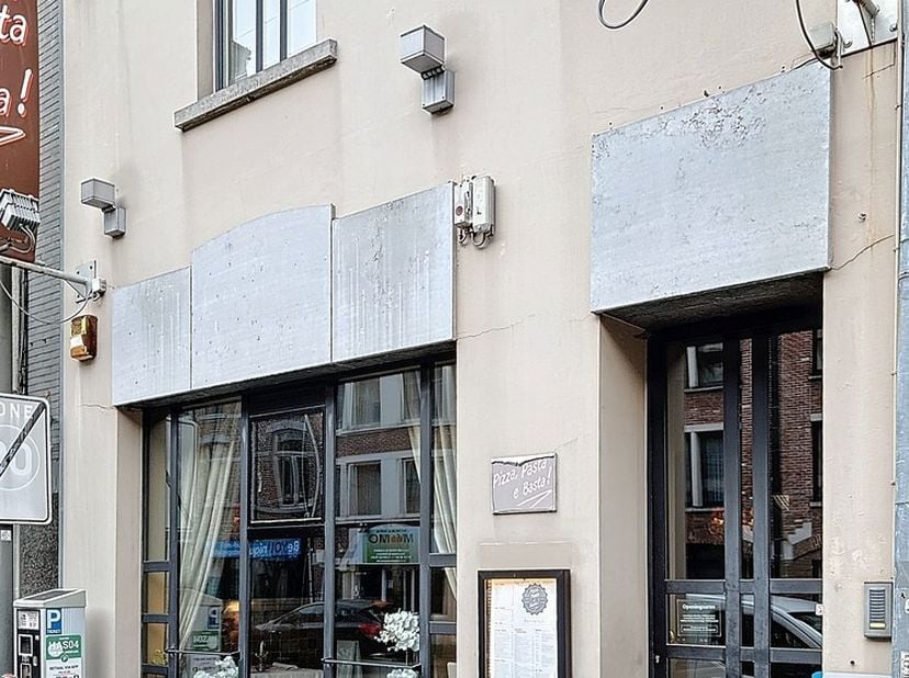 Investeren in zekerheid én rendement? Ontdek dit verhuurde handelspand met woonst op een strategische zichtlocatie in Hasselt.&lt;br /&gt;
&lt;br /&gt;
&lt;br /&gt;
&lt;br