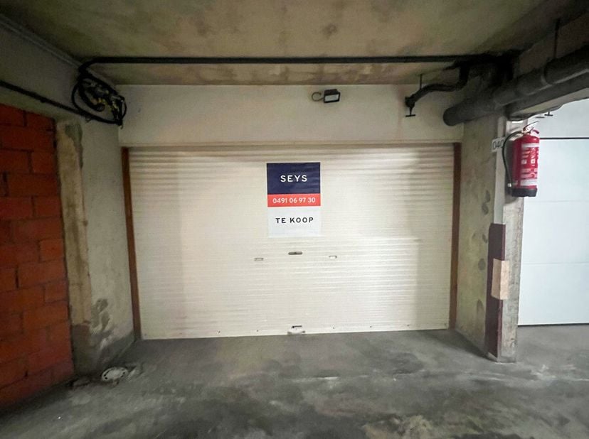 Garage à vendre
                    à 8620 Nieuwpoort