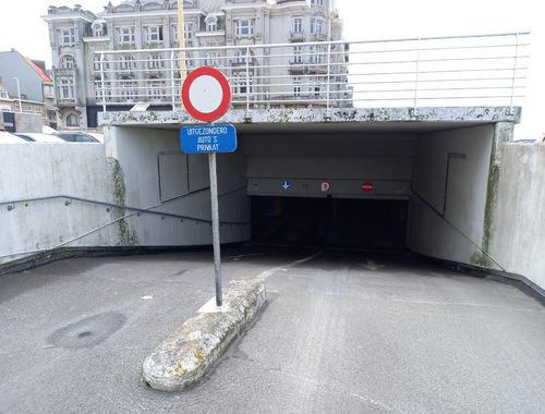                                         Garage te huur in Nieuwpoort, € 100
