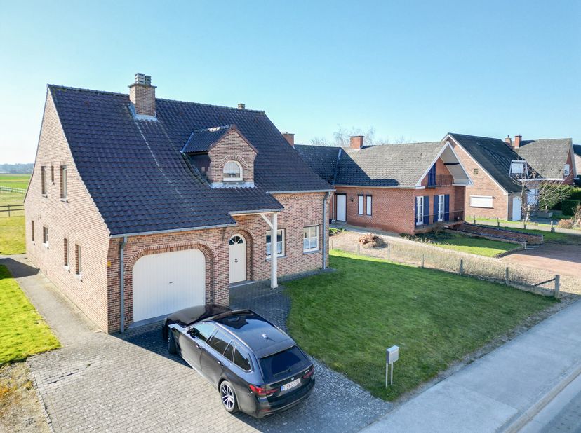 Erps-Kwerps: mooie en ruime (265m²) villa in fermettestijl met 4 grote slaapkamers, op een zuid georiënteerd perceel van 10 a 02ca, en met achteraan z