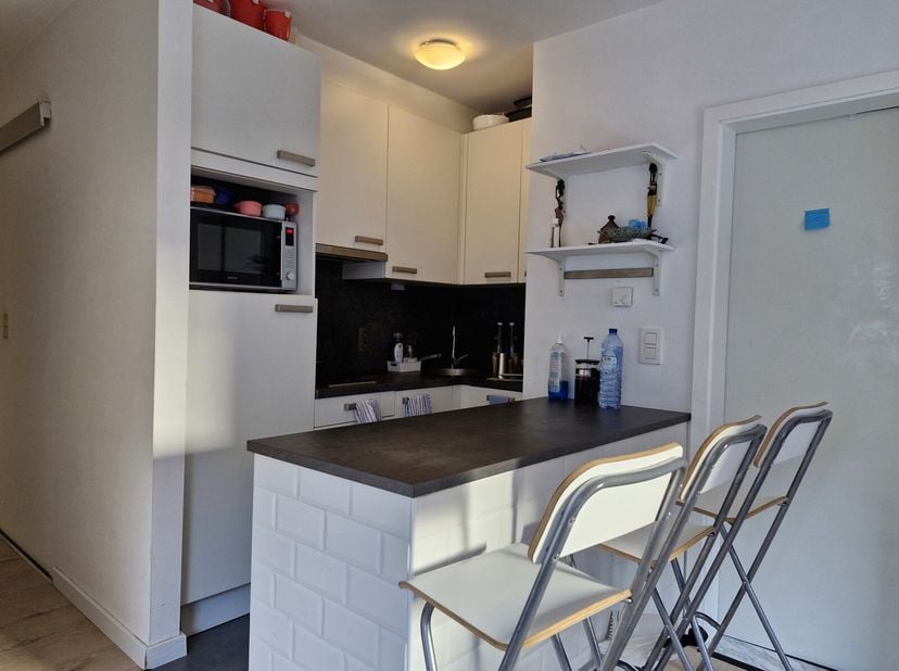 Instapklaar appartement te koop in Aarschot!&lt;br /&gt;
Dit appartement bevindt zich in het centrum van Aarschot en is volledig instapklaar.&lt;br /&gt;
Ideaal a