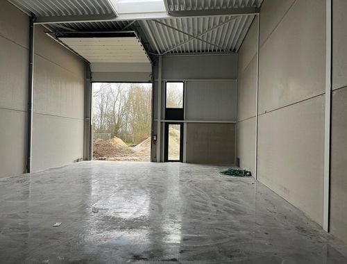                                         Commercieel Gebouw te koop in Bornem, € 407.800
