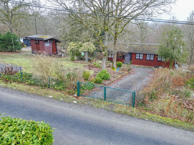 EASYHOME vous propose, situé dans le domaine de Stoqueux à Noiseux, cette habitation de vacances (résidence secondaire) de plus de 60 m² sur une parce