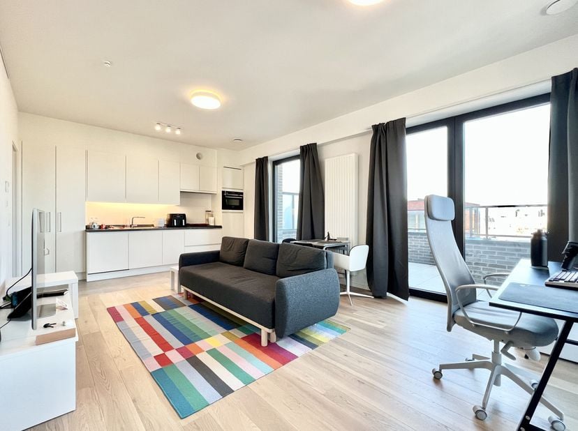 Localisation&lt;br /&gt;
Situé au cur du site emblématique de Tour &amp; Taxis, cet appartement bénéficie dun emplacement exceptionnel dans lun des quartiers le