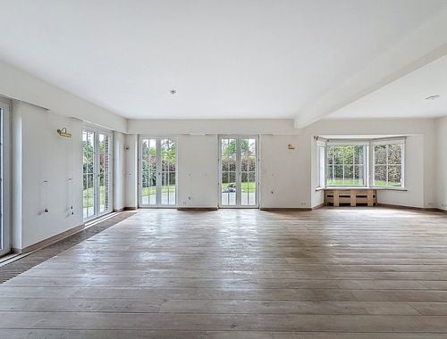                                         Villa à louer à Waterloo, € 4.350
