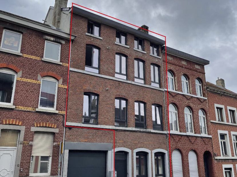 IMMEUBLE DE RAPPORT.  &lt;br /&gt;
 &lt;br /&gt;
Immeuble de rapport à vendre non loin du centre de Liège et à deux pas de la Citadelle.  &lt;br /&gt;
Ce bâtiment est e