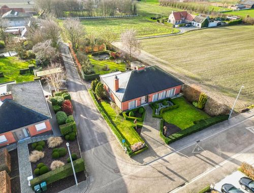                                         Villa à vendre à Deerlijk, € 595.000
