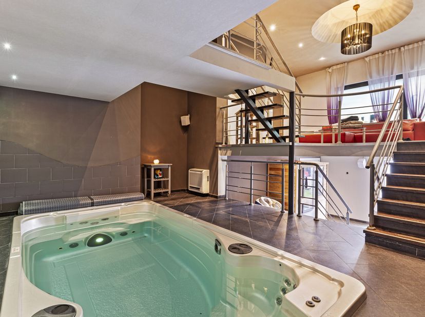 Deze wellness wordt te koop aangeboden in Kallo (Beveren).  De zaak is vlot te bereiken vanuit Antwerpen en vanaf de E34 autosnelweg.&lt;br /&gt;
Deze goed