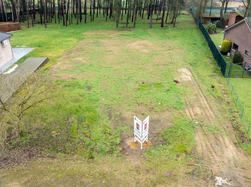 Terrain à vendre
                    à 3560 Lummen