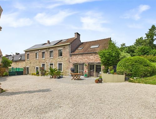                                         Eengezinswoning te koop in Flawinne, € 495.000
