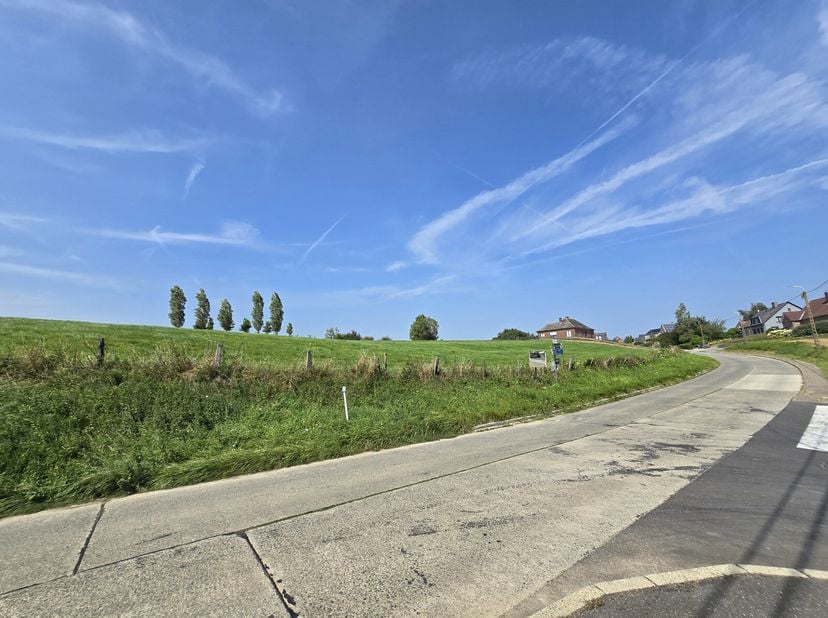 Wij vonden de perfecte locatie om uw droomvilla te bouwen! Wij bieden u 6 prachtige villagronden aan op één van de meest gegeerde locaties van de Vlaa