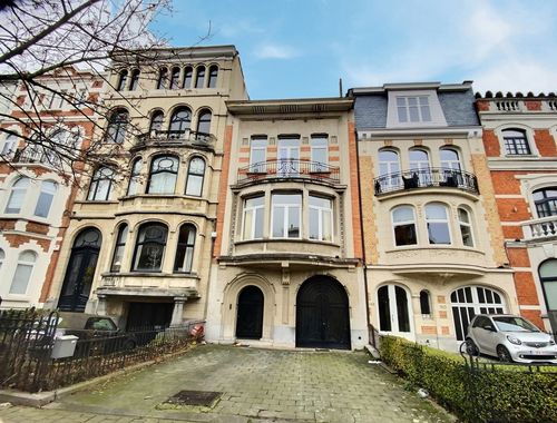                                         Maison de ville à vendre à Forest, € 990.000
