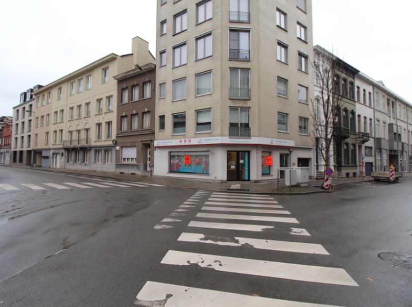 Bien professionnel à louer
                    à 8500 Kortrijk