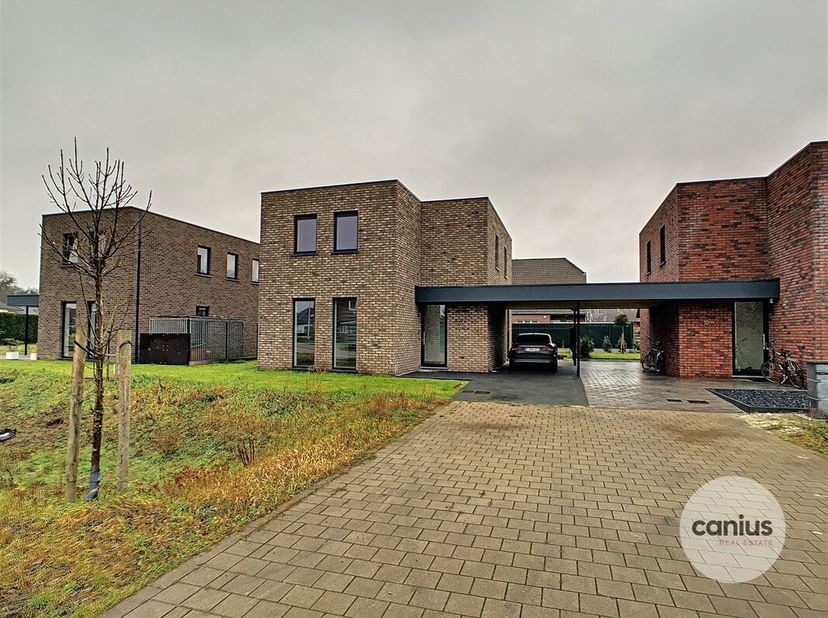 OB ÉNERGÉTIQUEMENT EFFICACE PRÈS DU CENTRE DE MAASEIK&lt;br /&gt;
La Kruisveldstraat est une rue secondaire de la Weertersteenweg et se situe près du centre