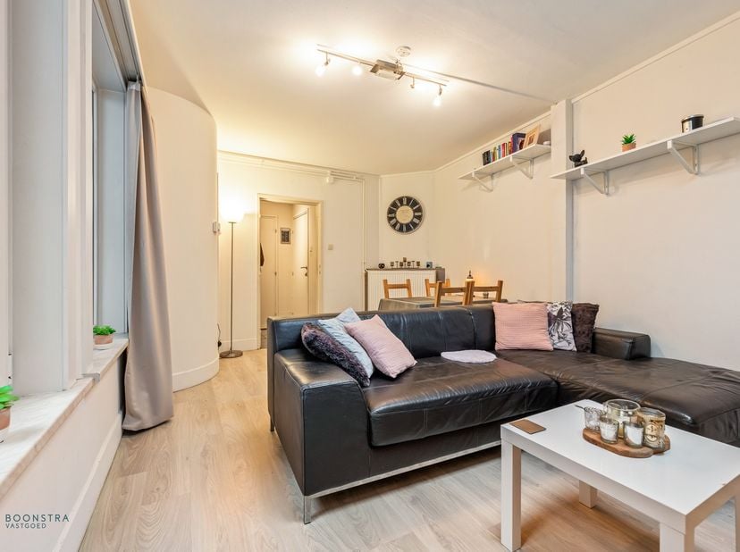 Op een uitstekende locatie te Mechelen bevindt zich dit instapklaar appartement met 1 slaapkamer en terras. Het appartement is prachtig gelegen in het