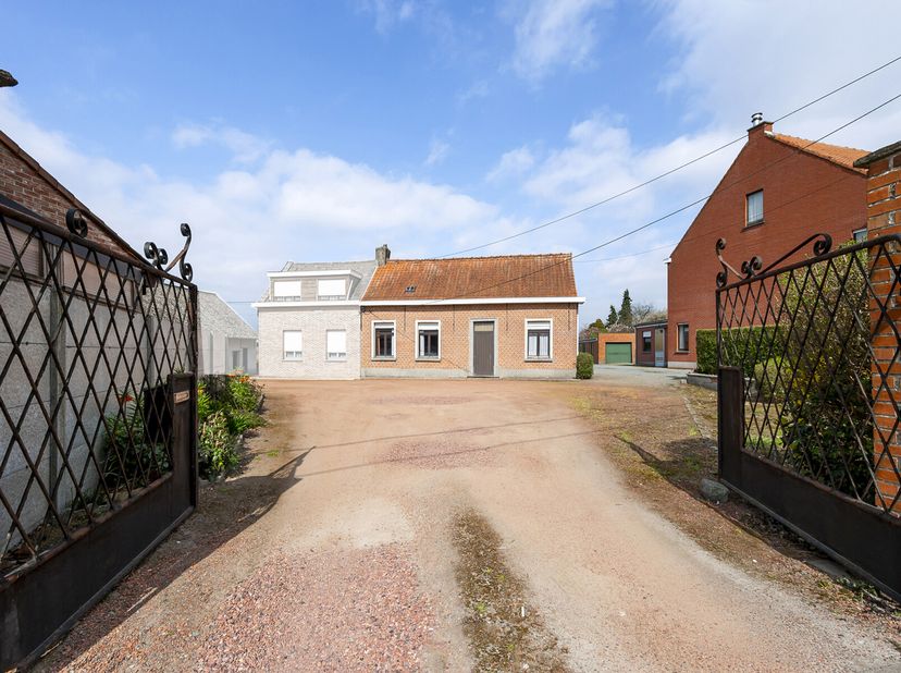 Maison à vendre
                    à 9220 Hamme