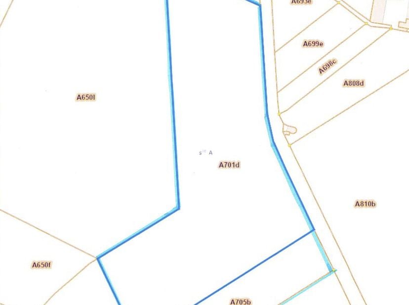 PERCEEL LANDBOUWGROND &lt;br /&gt;
 &lt;br /&gt;
GEMEENTE GINGELOM, negende afdeling, deelgemeente MONTENAKEN  &lt;br /&gt;
Een perceel landbouwgrond gelegen Nerems Vel