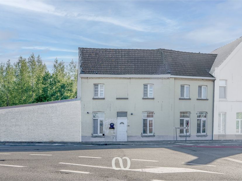 Cherchez-vous une maison abordable avec trois grandes chambres à Oudenaarde? Trouvé!&lt;br /&gt;
L&#039;emplacement facilement accessible, à deux pas de l&#039;Escaut