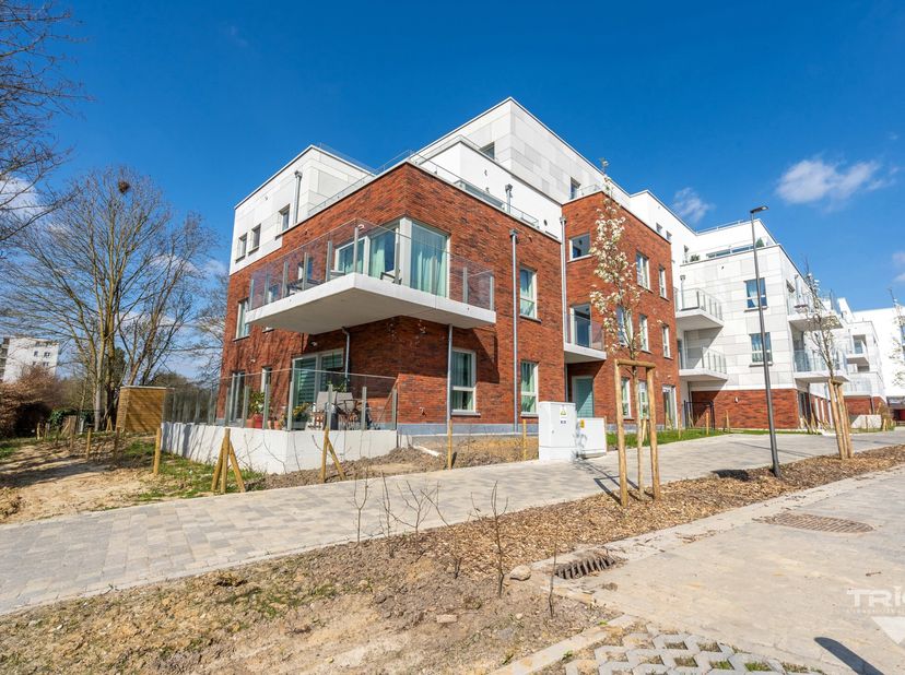 **** OPTON - DANS L&#039;ATTENTE DE LA SIGNATURE DU BAIL *** Splendide penthouse neuf à proximité de la Grand-Place et du parc de la Dodaine. Seul appartem