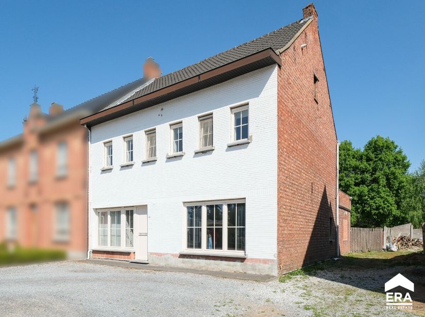 [[ CE BIEN PARTICIPE À LA JOURNÉE MAISONS OUVERTES ERA LE 14/6 DE 11:00 À 12:00 ]]&lt;br /&gt;
Ce bien participe à la Journée Maisons Ouvertes ERA. Visitabl