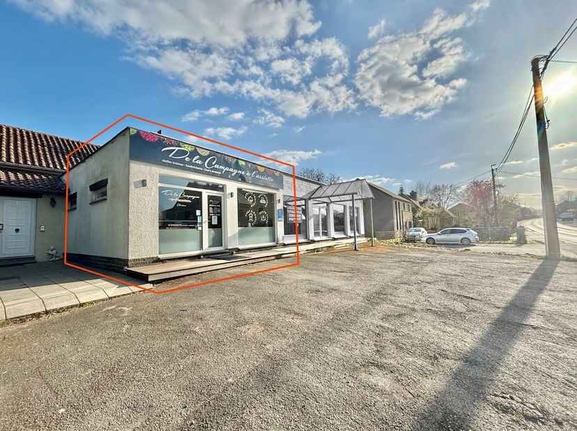 Découvrez ce fonds de commerce virtuellement : https://urlr.me/ZDpaHF - DOLEMBREUX (Sprimont)*Sandwicherie à remettre avec plusieurs possibilités dexp
