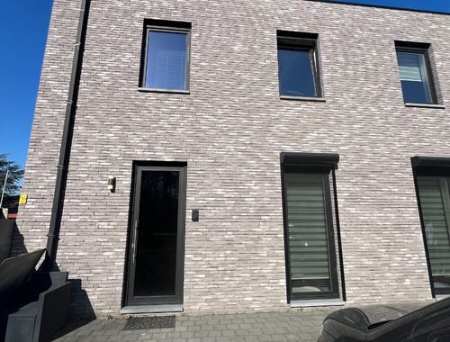                                         Duplex à louer à Houthalen, € 1.050
