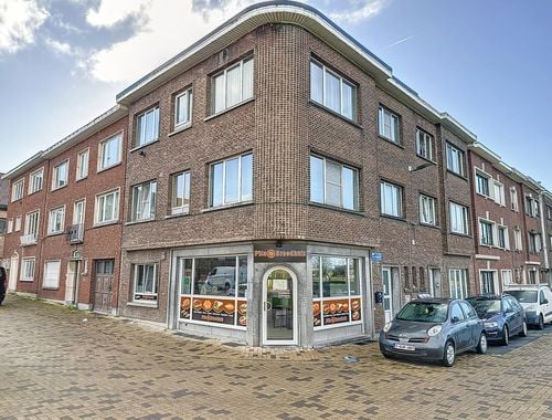                                         Handelsgelijkvloers te koop in Boom, € 169.000
