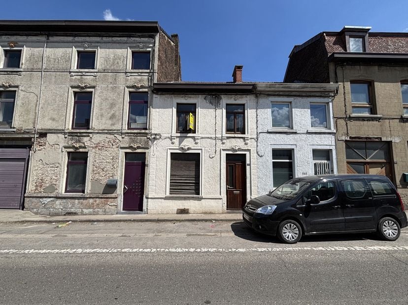 MAISON 2 CHAMBRES AVEC JARDIN ET GARAGE&lt;br /&gt;
CHATELET  Rue de Namur 210  IMMO VISION vous propose une opportunité dinvestissement à ne pas manquer !