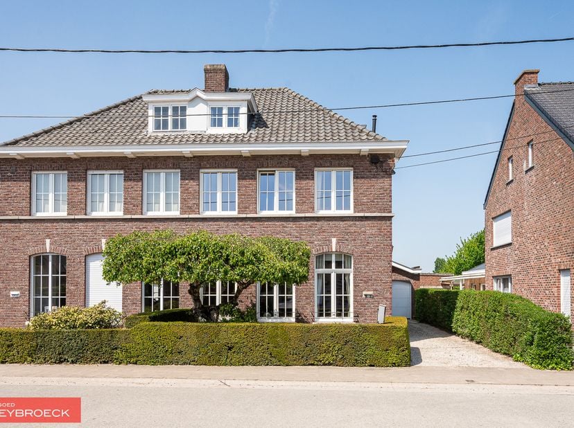 Maison à vendre
                    à 9890 Asper