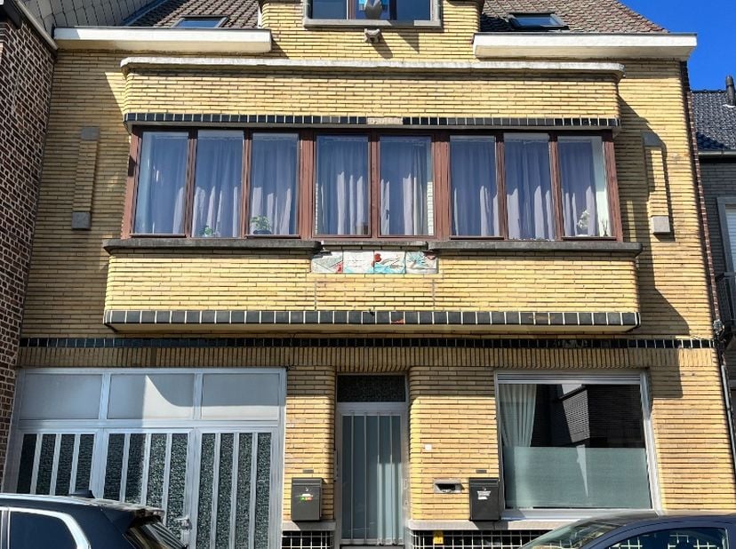 Appartement à louer
                    à 9620 Strijpen