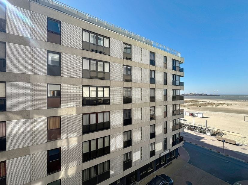 Appartement à vendre
                    à 8301 Heist-aan-Zee
