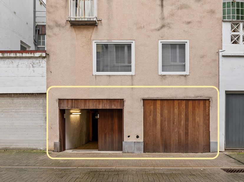 Garage double à vendre au cur d&#039;Ostende