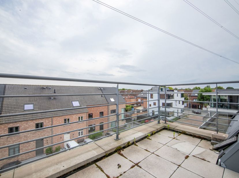 Appartement à vendre
                    à 2845 Niel