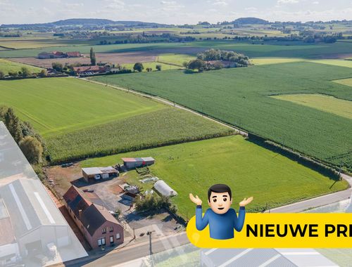                                         Maison à vendre à Reningelst, € 330.000
