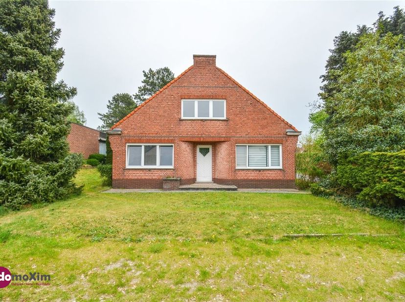 Charmante maison familiale de trois chambres à coucher près du centre de Schiplaken&lt;br /&gt;
Vous entrez dans cette maison accueillante par le hall d&#039;ent