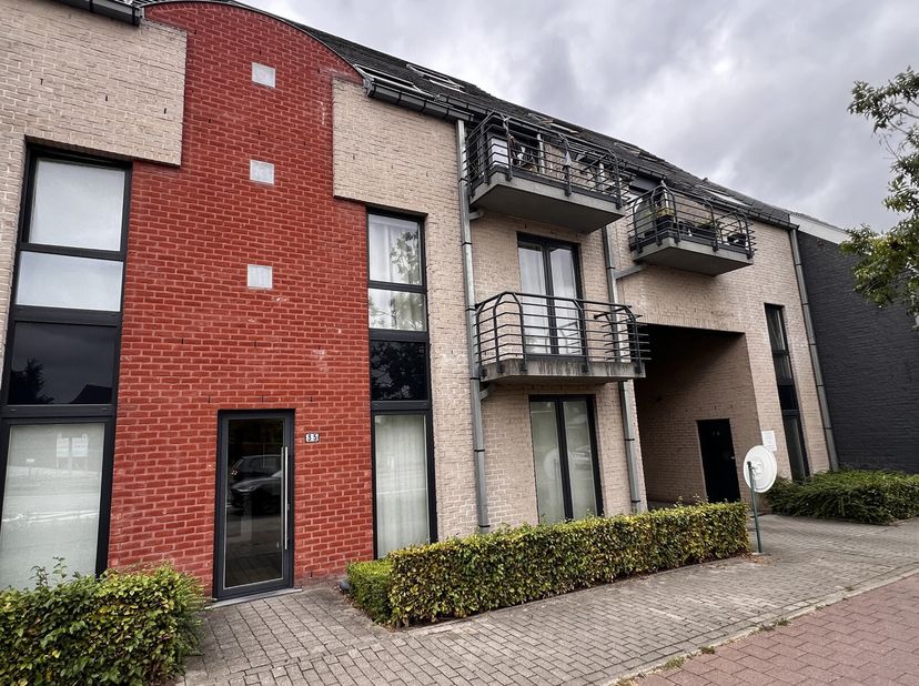 Bekijk het virtueel bezoek via www.living-stone.be en plan jouw bezoek in.&lt;br /&gt;
Dit appartement is gelegen op wandelafstand van het centrum van Ninov
