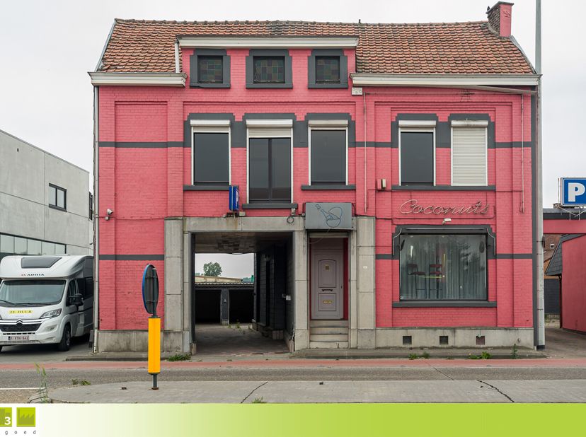 Bien professionnel à vendre
                    à 3800 Brustem