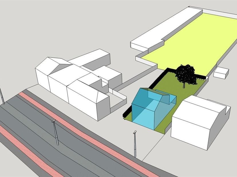 Terrain à bâtir pour développement ouvert avec terrain sous-jacent avec hangar !&lt;br /&gt;
Le hangar/garage/entrepôt a une surface utile totale d&#039;environ