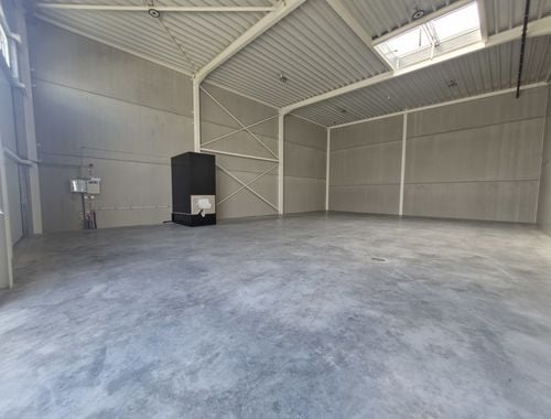                             Bedrijfsgebouw te huur in Baulers
