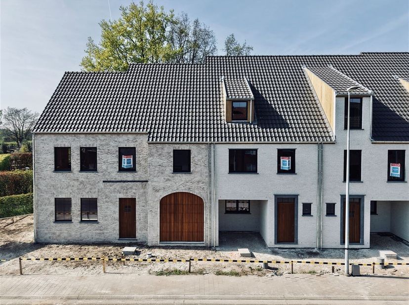 Maison à vendre
                    à 9170 Sint-Pauwels