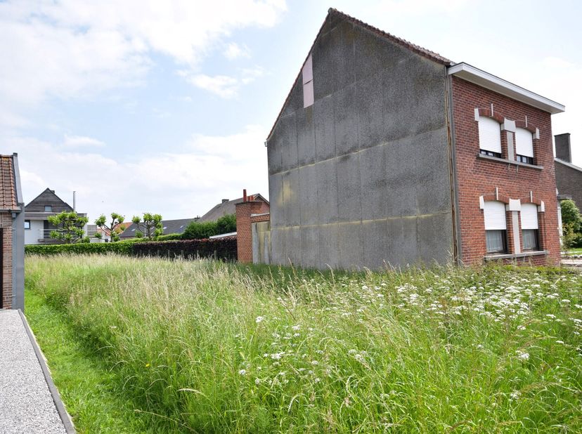 Terrain à vendre
                    à 8870 Izegem